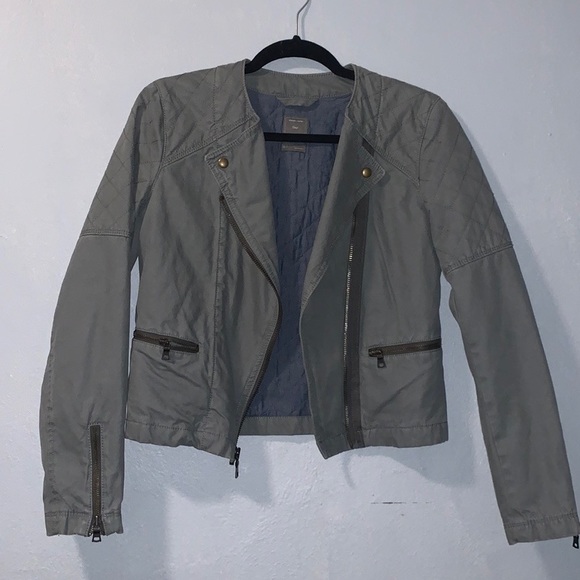 GAP Jackets & Blazers - Like new GAP jacket